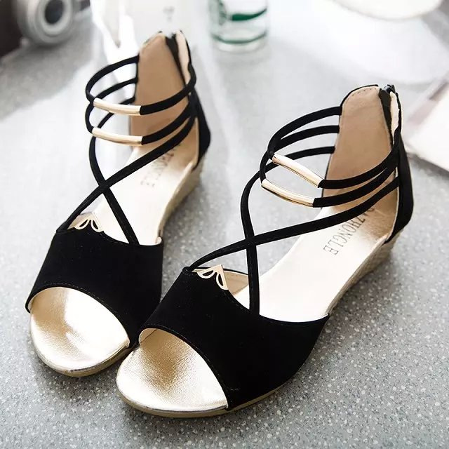 Title 2, Strap round head low heel sandals