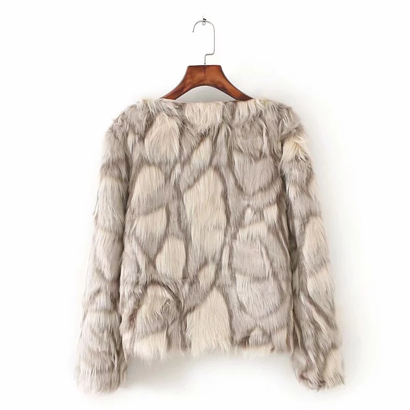 Title 23, Womens Faux Fox Coat Short Fur. Stay warm and ...