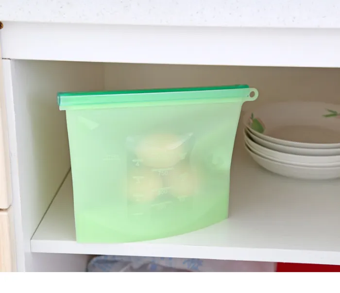 Reusable Silicone Food Storage Bag with Seal, Stand-Up Freezer and Fridge Bag in 500 ml to 4 L - detail photo 5