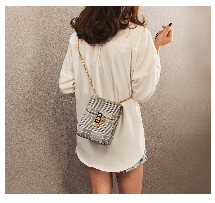 Title 13, One-shoulder Chain Messenger Bag Personalized L...