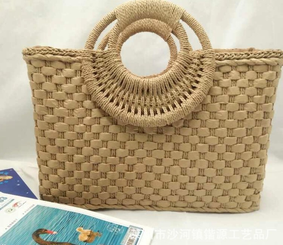 Title 8, Wooden handle beach bag handbag Stylish and spa...