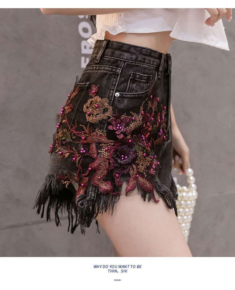 Title 3, Casual broek met driedimensionale bloemen en pa...