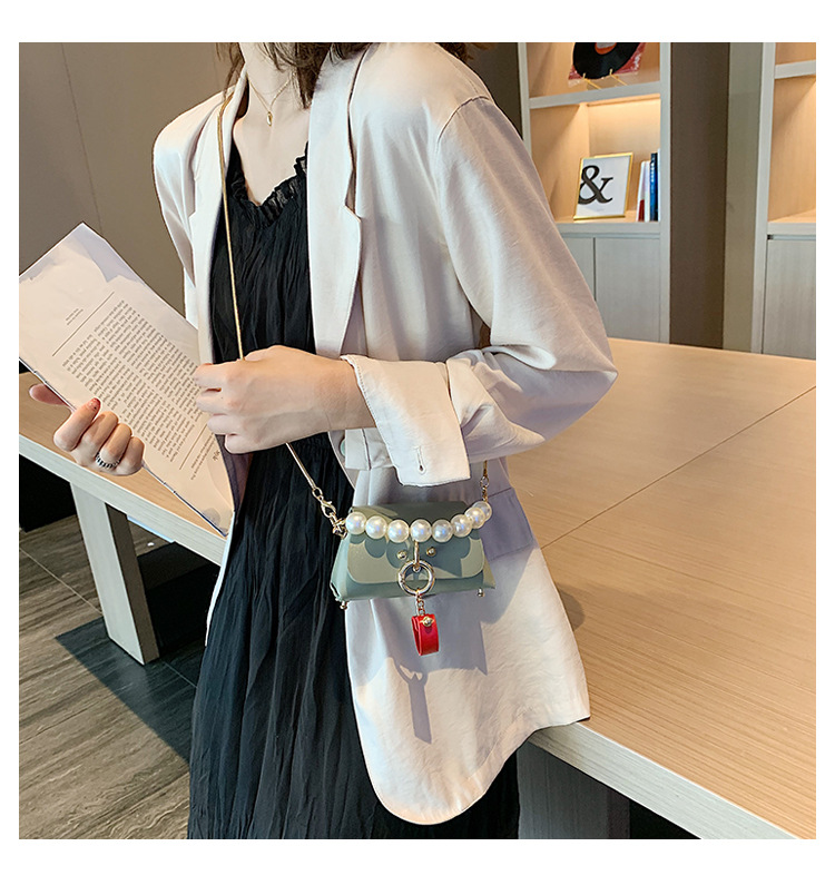 Title 4, new European style pearl shoulder bag