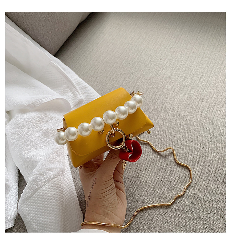 Title 17, new European style pearl shoulder bag