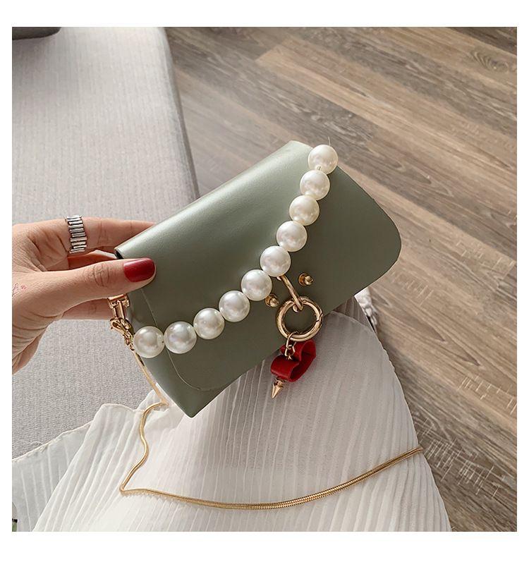 Title 22, new European style pearl shoulder bag