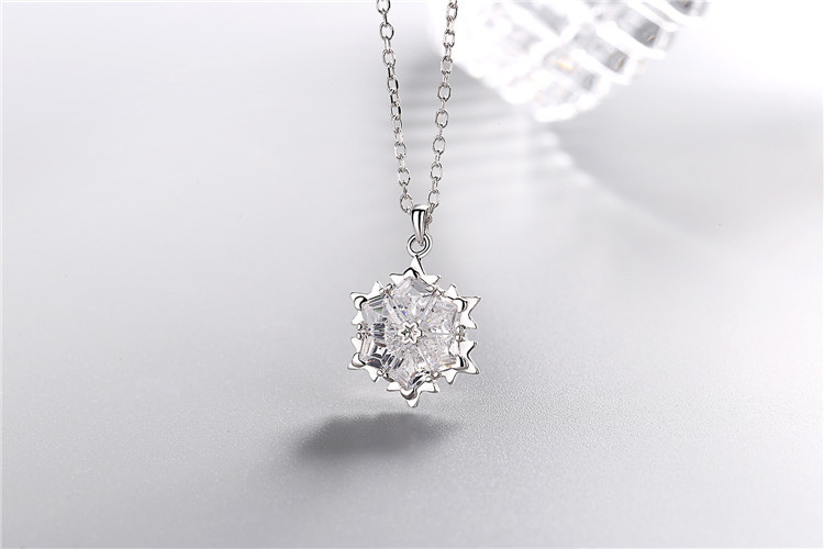 Title 1, Dazzling snowflake necklace for a winter sparkl...