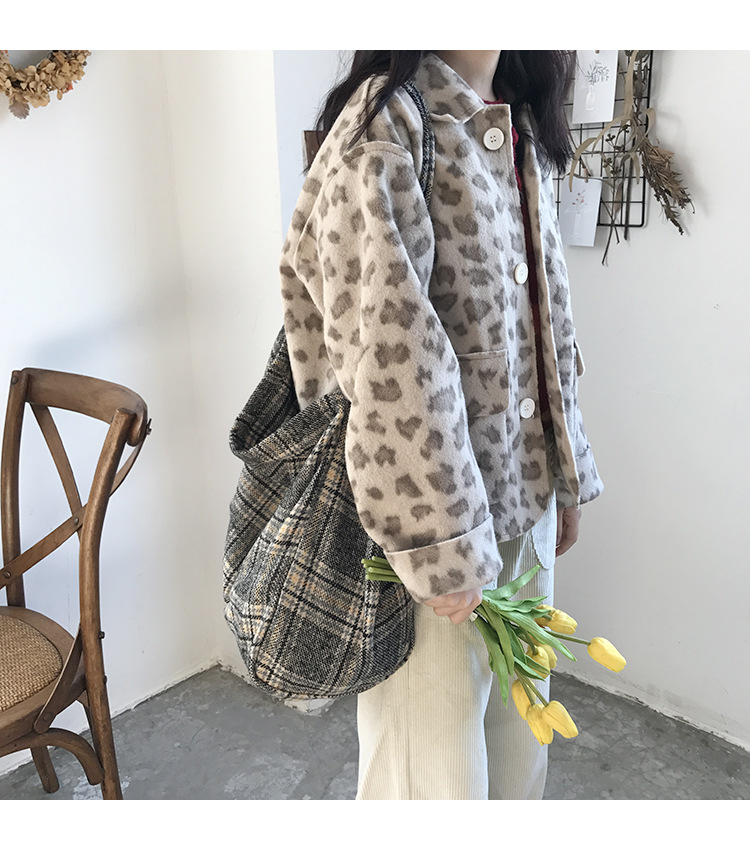 Title 2, Wool check shoulder bag