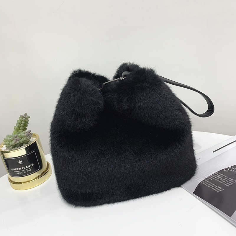 Title 11, New imitation mink fur plush bucket shoulder bag