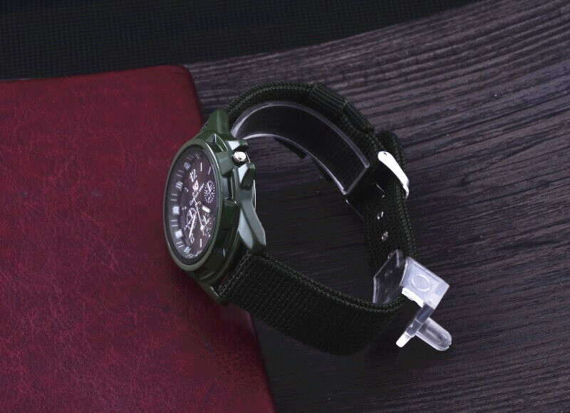 Title 4, Nylon strap quartz watch with three-eye and thr...