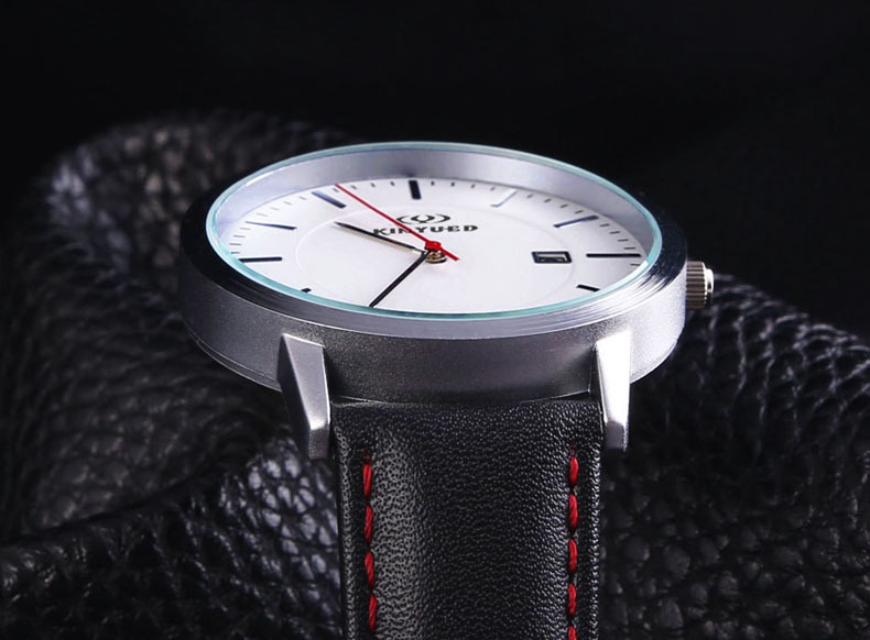 Title 2, Black quartz watch for men and women. Experienc...