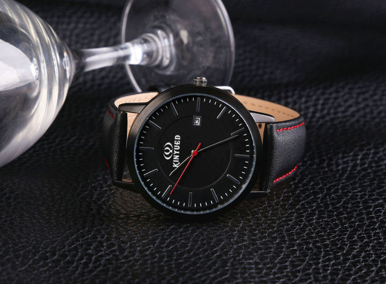 Title 11, Black quartz watch for men and women. Experienc...