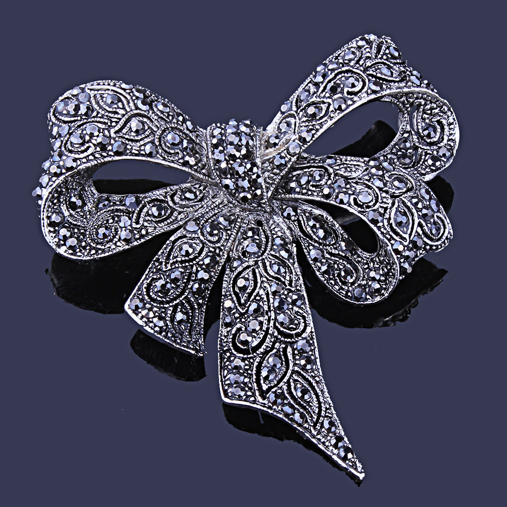 Title 1, Western clothing accessories bow tie Brooch Pin