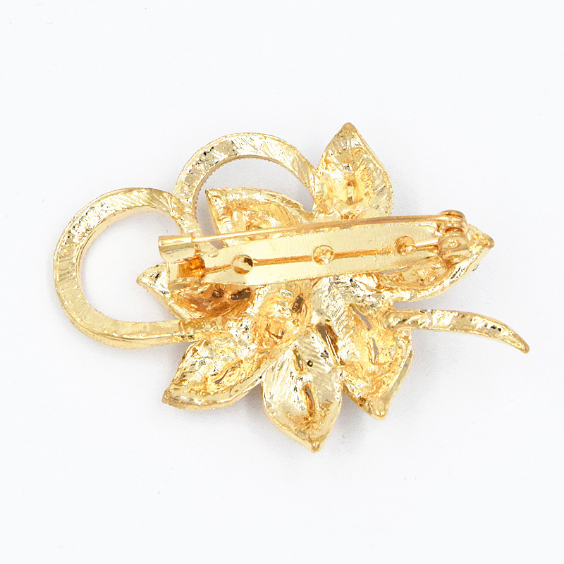 Title 15, Fashion Crystal Pearl Bow Ladies Brooch Apparel