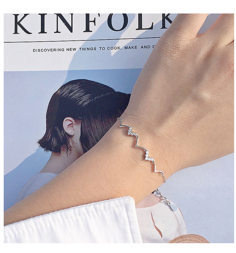 Title 5, Wave fine bracelet