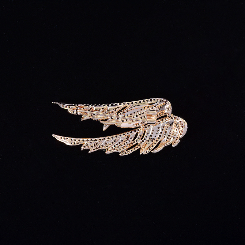 Title 4, Material angel wings brooch unisex suit pin