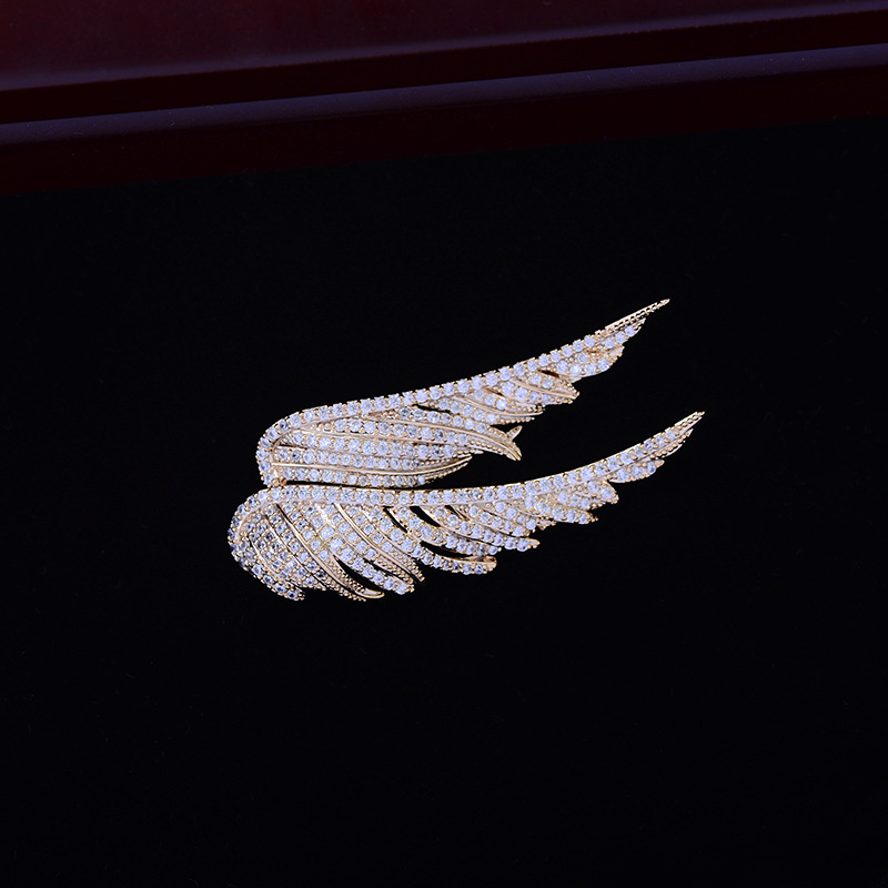 Title 8, Material angel wings brooch unisex suit pin