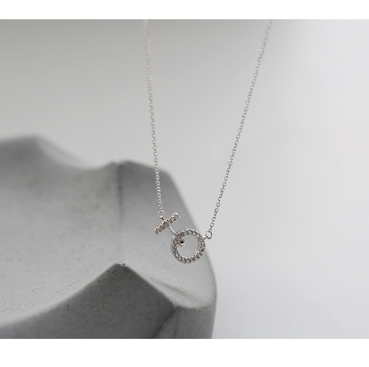 Title 8, Temperament Circle Necklace with Diamonds