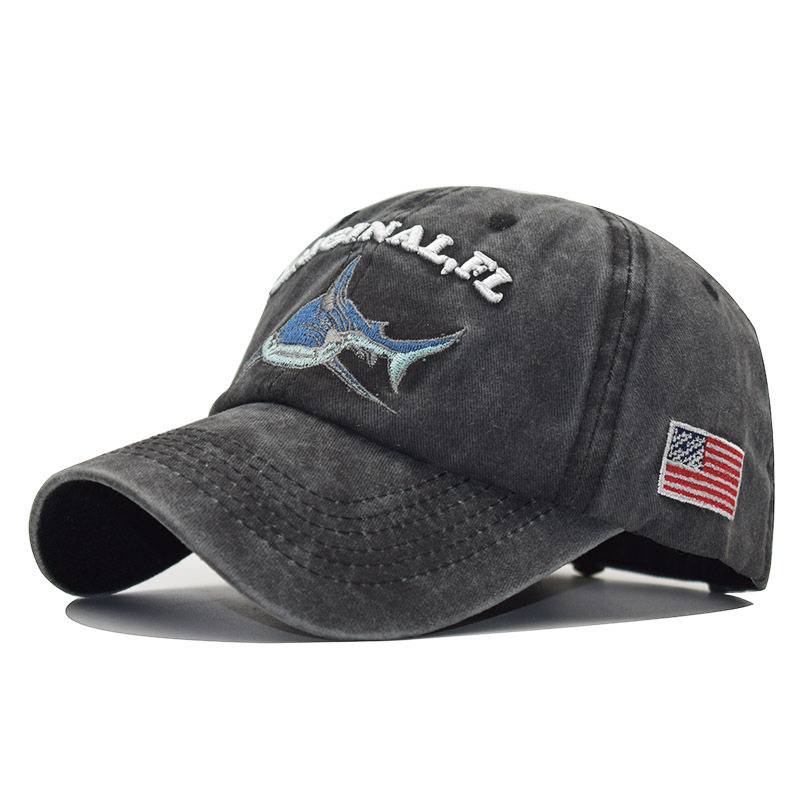 Title 4, Casquette baseball requin brodée délavée