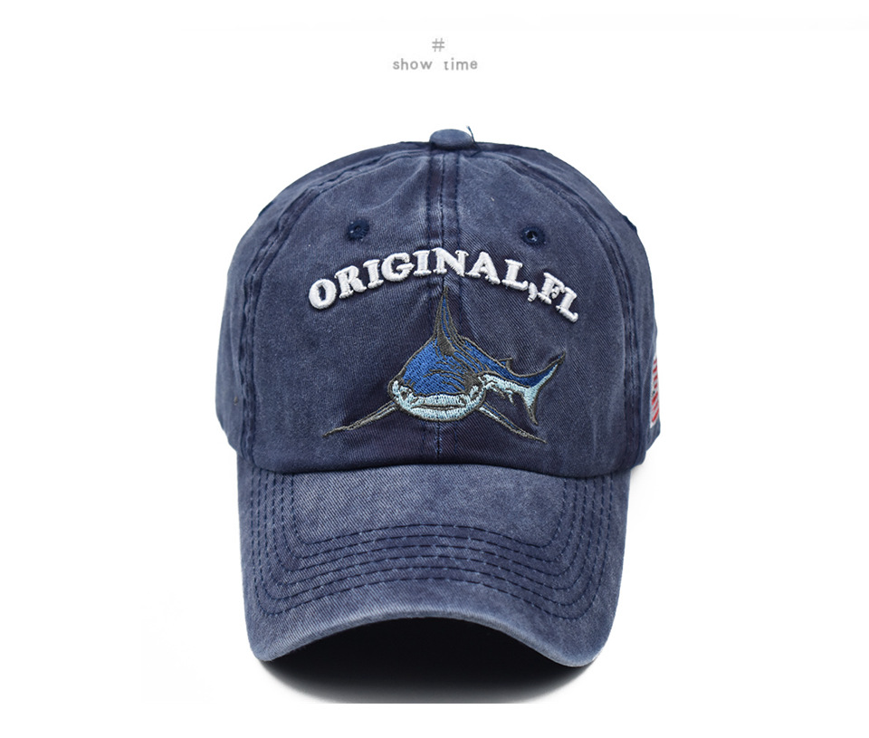 Title 8, Casquette baseball requin brodée délavée