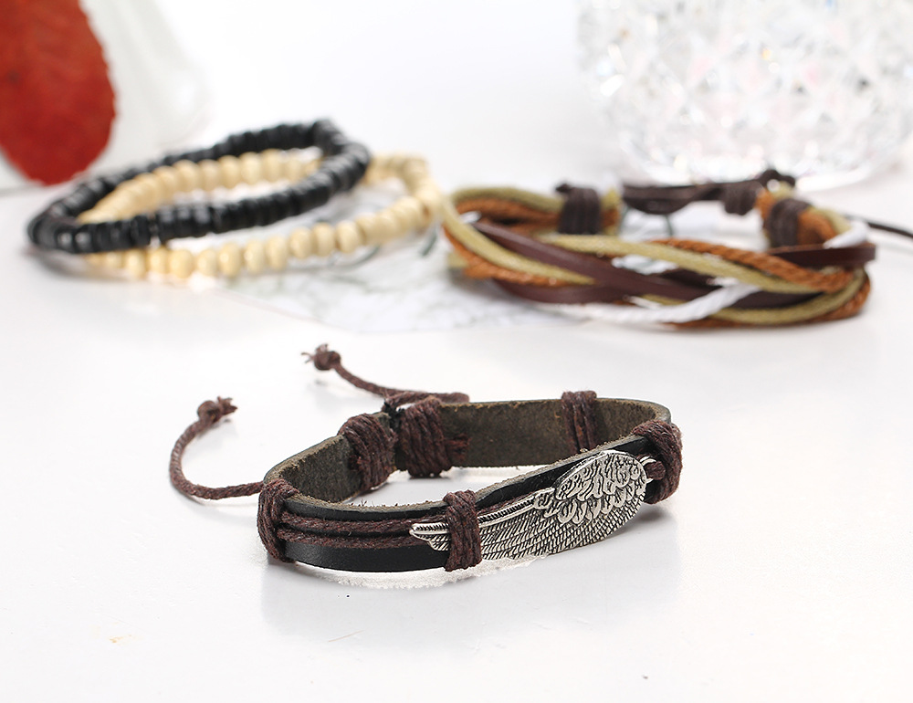 Title 4, Wing multi-layer bracelet