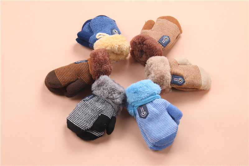 Title 2, New Stylish Warm Mittens For Boys And Girls. Ke...