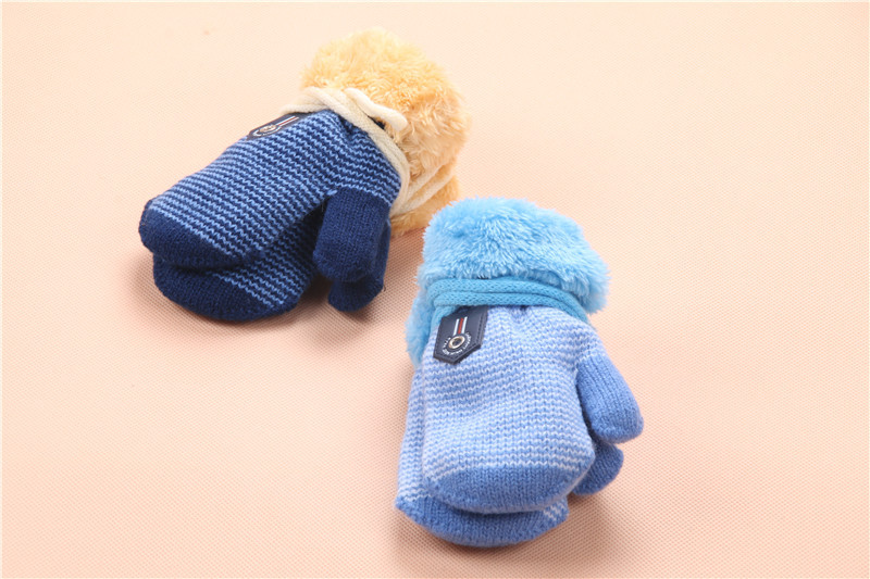 Title 5, New Stylish Warm Mittens For Boys And Girls. Ke...