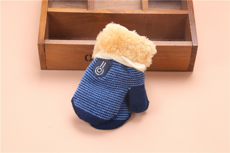 Title 6, New Stylish Warm Mittens For Boys And Girls. Ke...