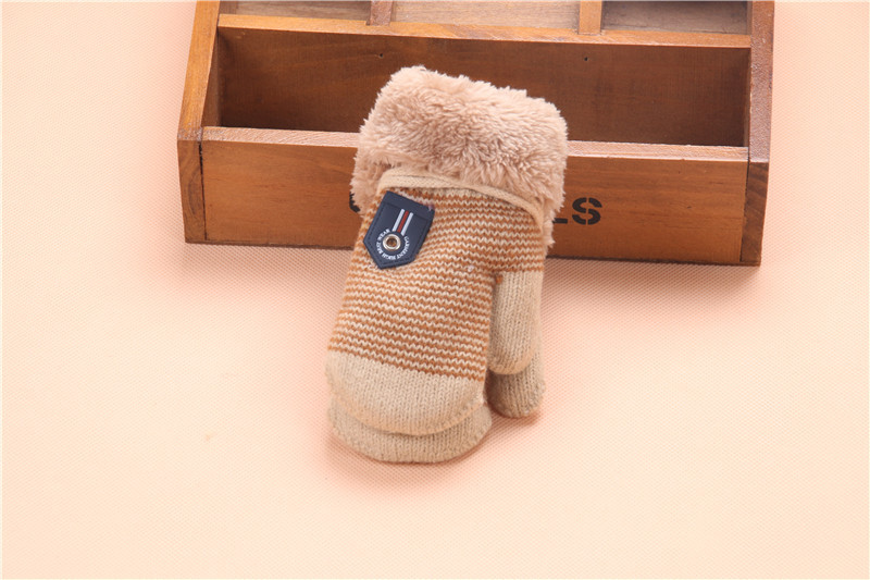 Title 11, New Stylish Warm Mittens For Boys And Girls. Ke...