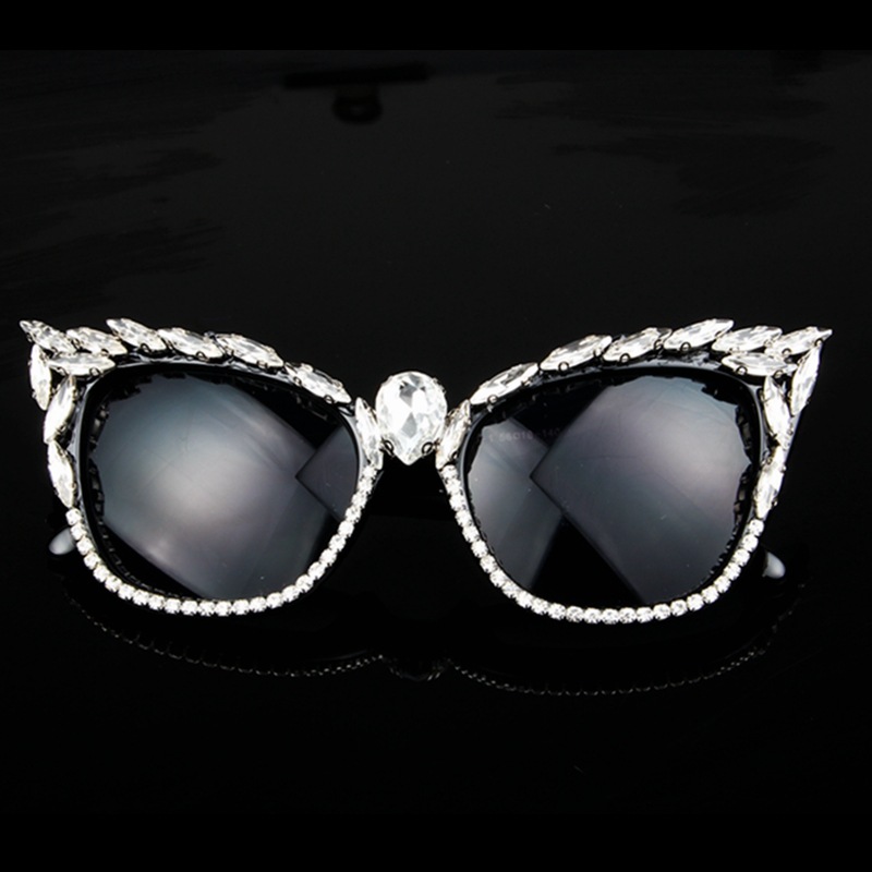 Title 1, Cat eye sunglasses with rhinestones