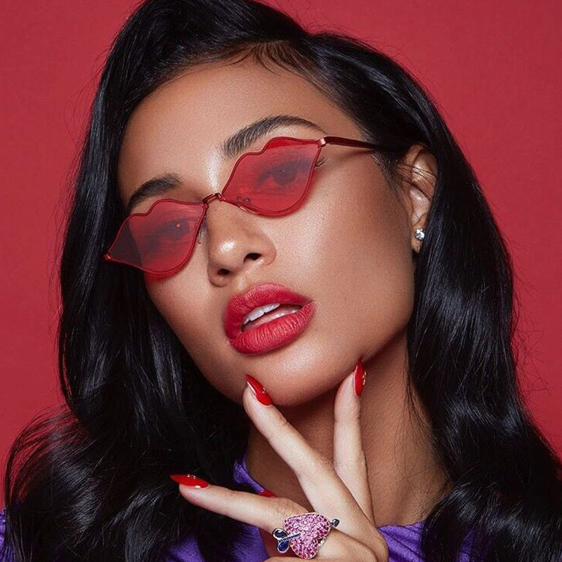 Title 1, Retro red lips sunglasses