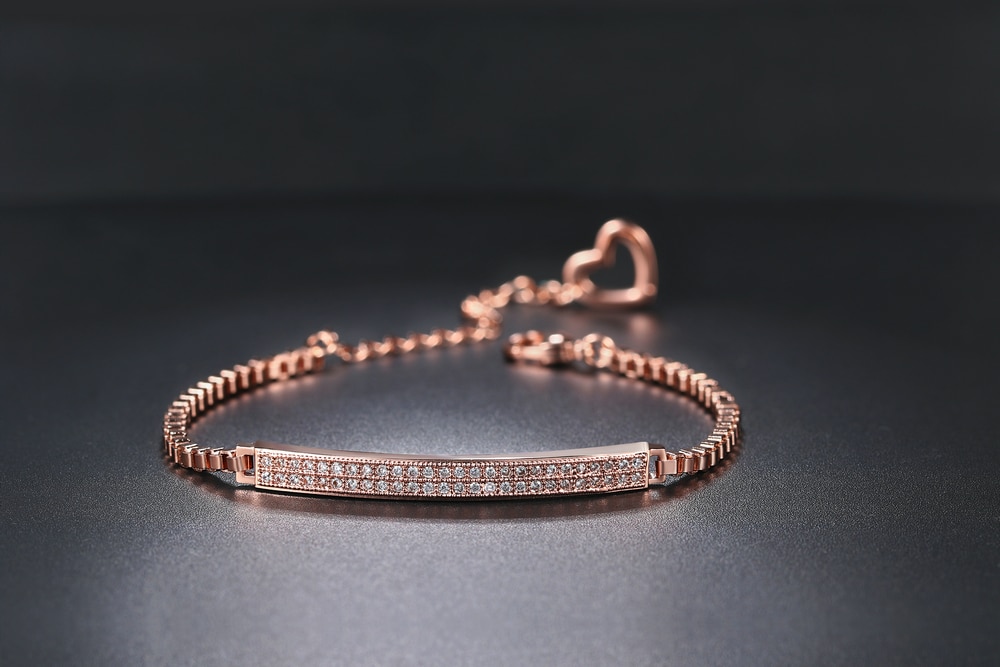 Title 1, Korean version of the simple style bracelet