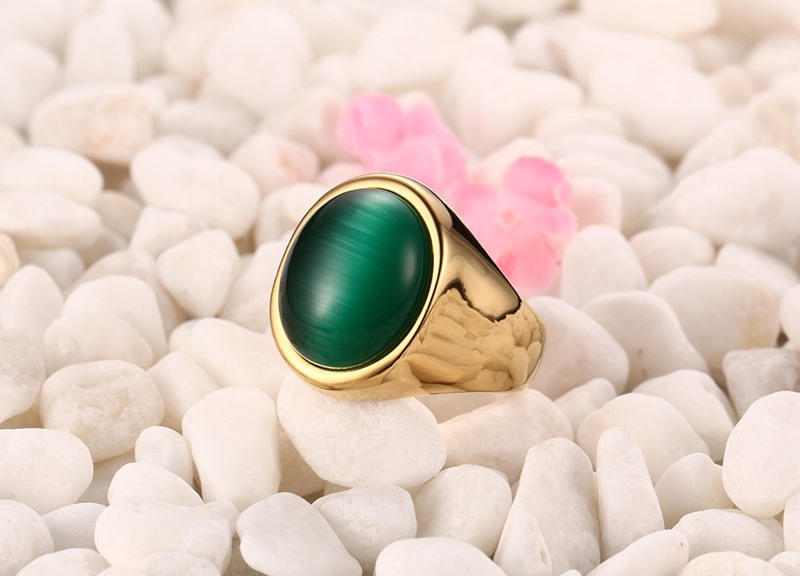 Title 6, Bague en or avec opale verte pour femme