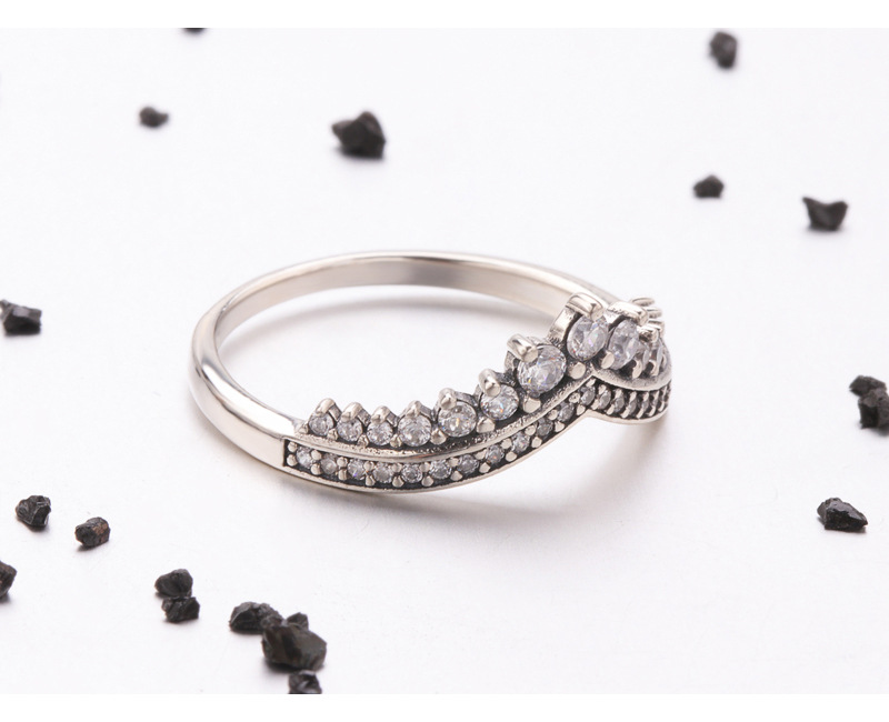 Title 4, S925 Crown Ring for women, elegant and sparklin...