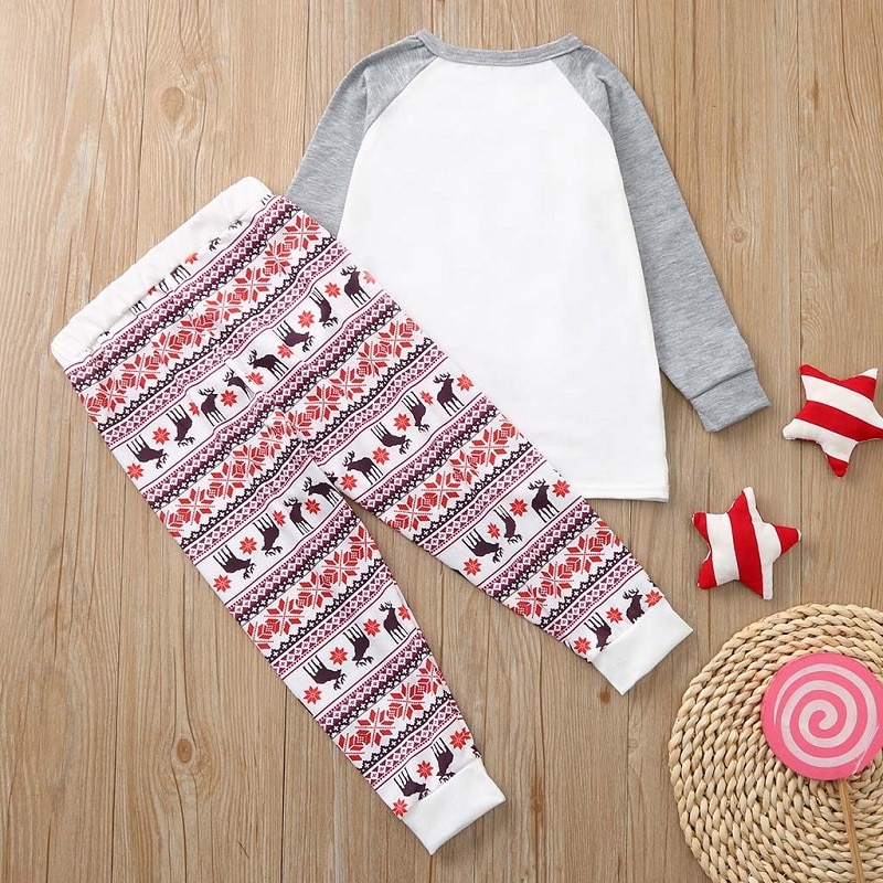 Title 13, Langarm-Pyjama-Set mit Weihnachtselch-Motiv, fü...