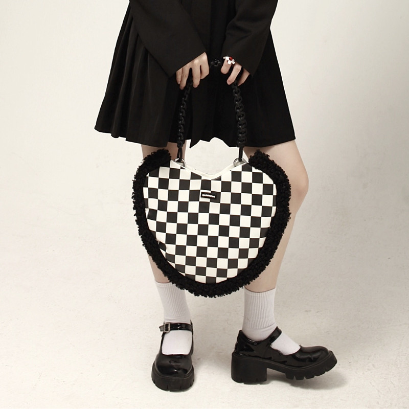 Title 7, Bolsa mensageiro Checkerboard Love feminina com...