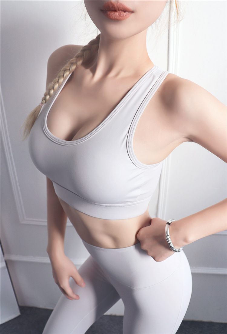 Title 9, Baiye hollow beauty back sports bra