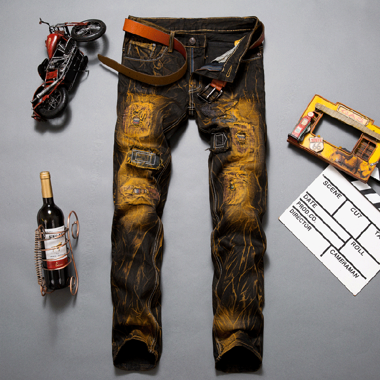 Title 3, Nostalgic color locomotive ripped jeans for a v...