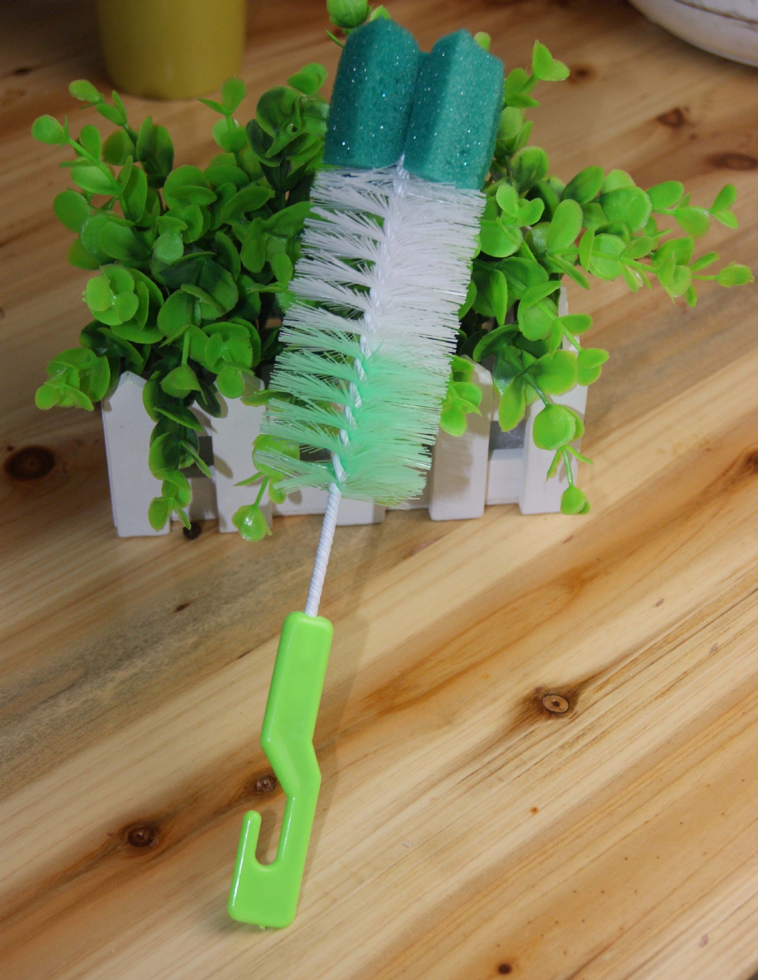 Title 2, Large single sponge head bottle brush for thoro...