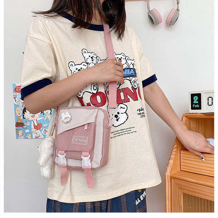 Title 7, Nuova Borsa Messenger Giapponese in Nylon Carin...