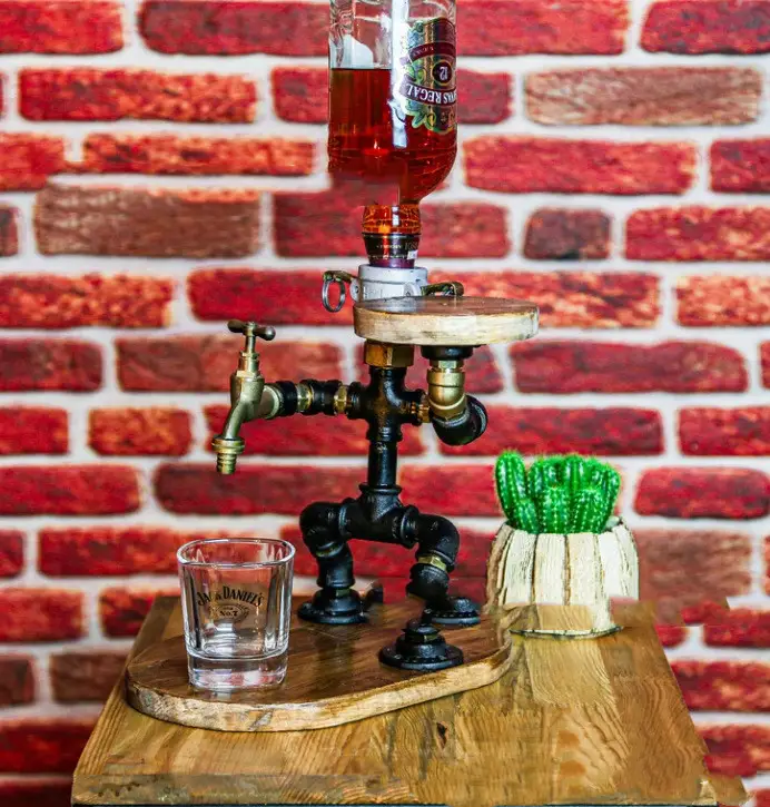 Resin Crafts Ornaments Toys Decoration Drinker Faucet Dispenser Work Light