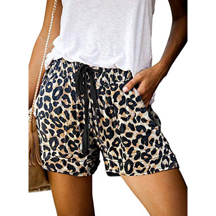 Title 1, Casual camouflage print shorts met hoge taille,...