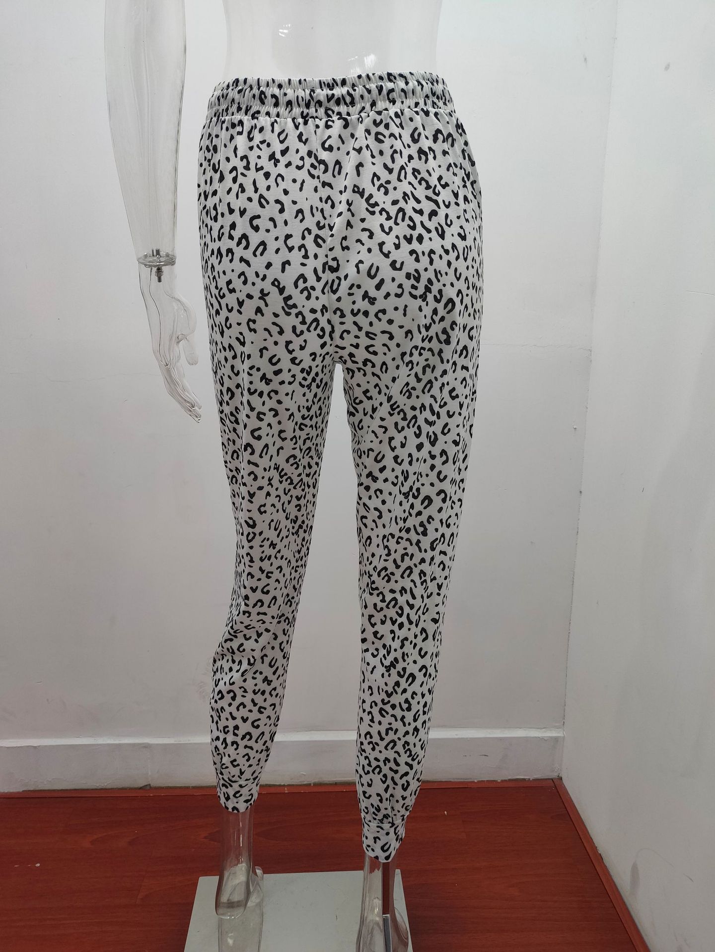 Title 5, Dames loungebroek met luipaardprint, losse pasv...