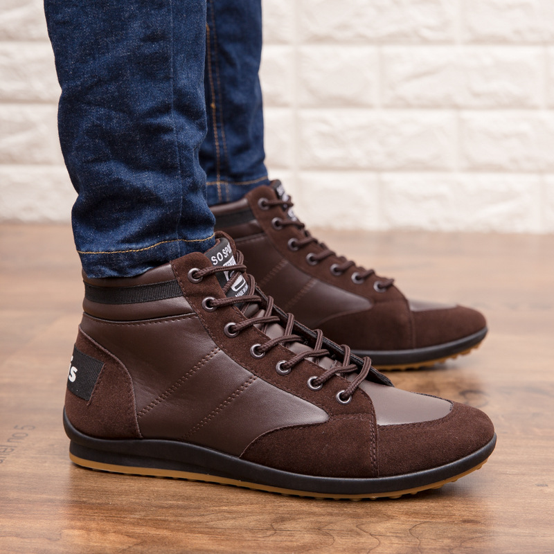 Title 25, British leather boots for men and women. Durabl...