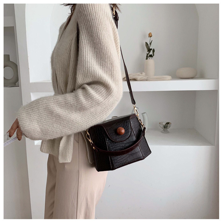 Title 12, New trendy fashion large capacity bucket bag