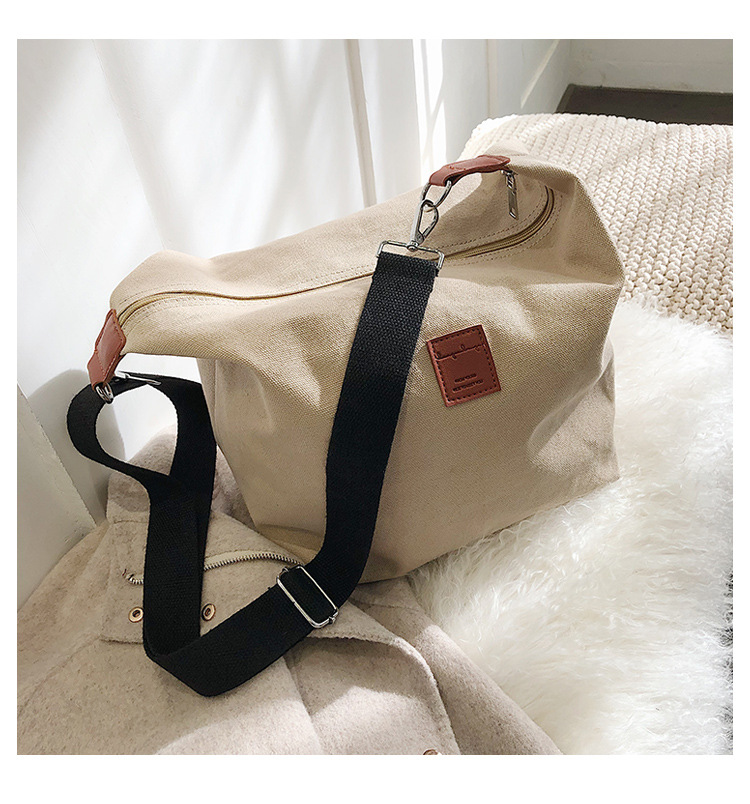 Title 3, Canvas Broadband Shoulder Bag