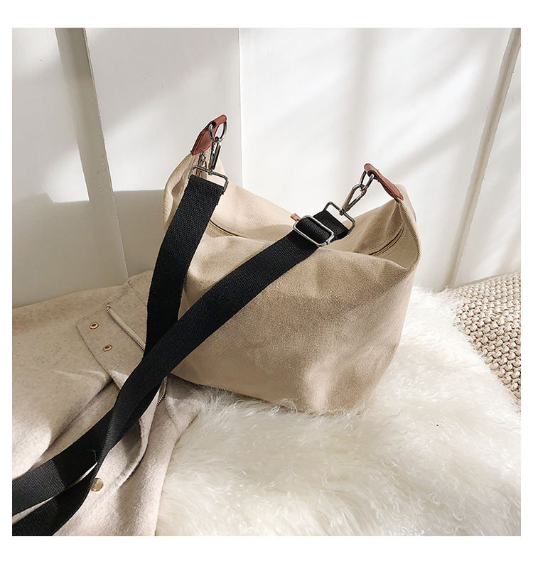 Title 28, Canvas Broadband Shoulder Bag