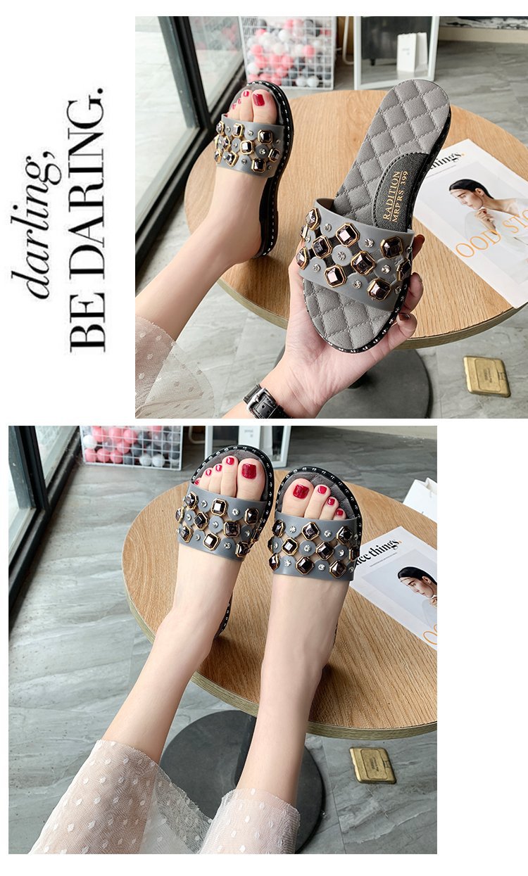 Title 9, Rivet-shaped flat sandals