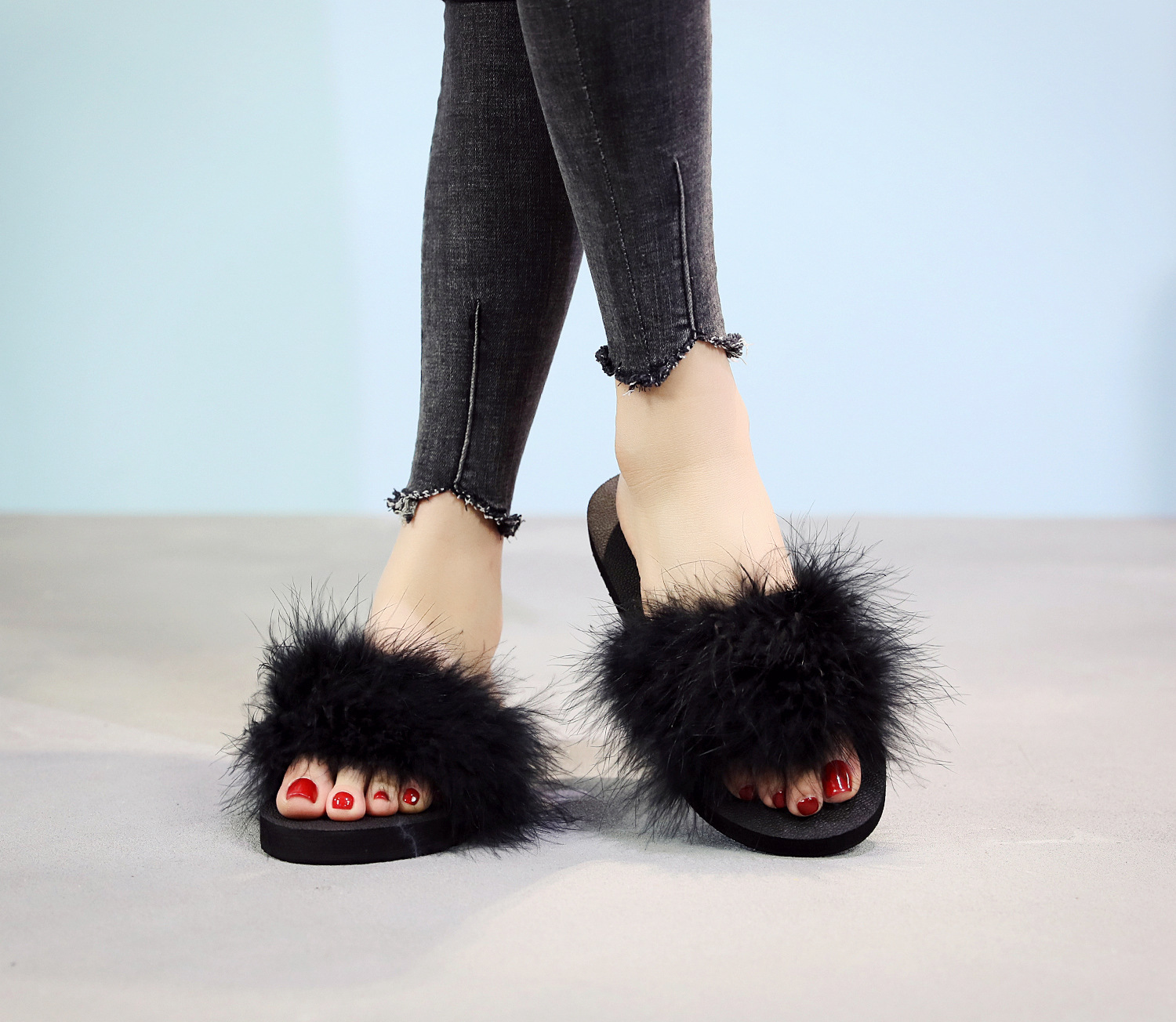 Title 14, Ostrich wool flat slippers