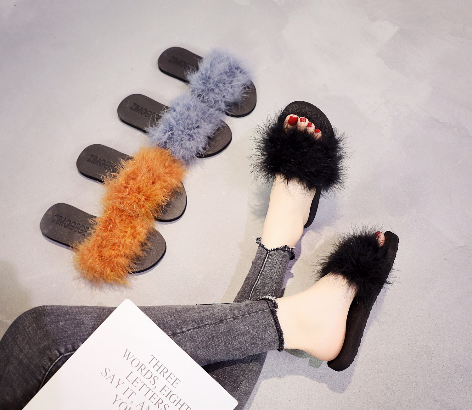 Title 30, Ostrich wollen platte slippers voor ultiem comf...