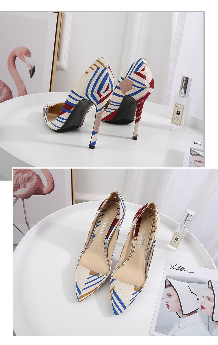 Title 9, Colorblock high-heeled mode schoenen. Maak een ...